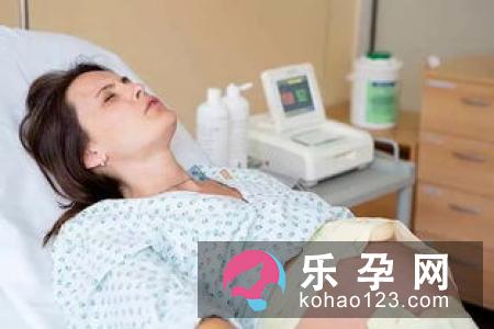 分娩通常分为三个连续的过程