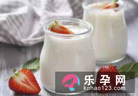 宝宝喝酸奶不能吃什么 能吃鸡蛋吗