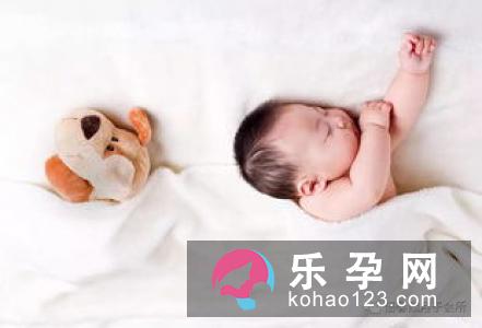 给婴儿换尿布的正确步骤 注意事有哪些