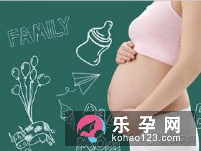 音乐胎教的正确方法是放在肚皮上还是自己听:孕妇低声哼唱胎听