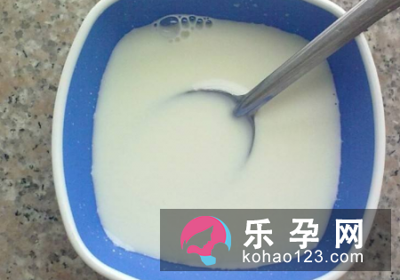 奶粉什么颜色的最好 偏黄是否正常