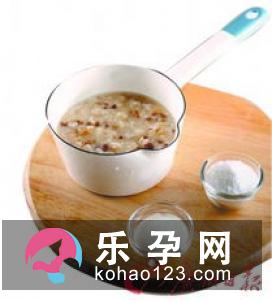 宝宝米粉什么时间吃 吃到多少大