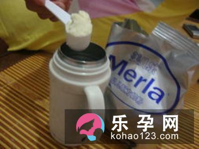 奶粉什么颜色的最好 偏黄是否正常