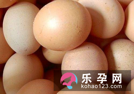 宝宝长痱子吃什么好 能吃鸡蛋吗