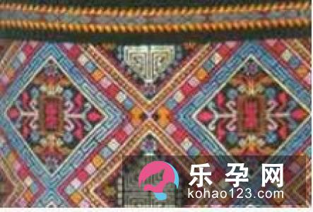 壮锦最适合做被面、褥面、背包、围裙和台布等