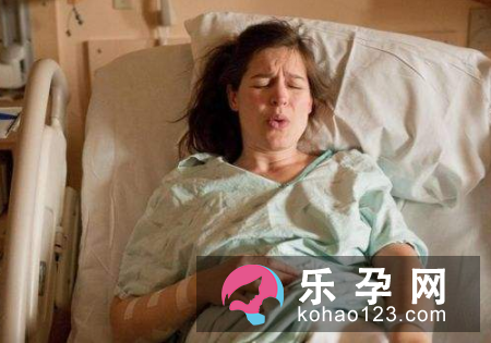 生完宝宝掉头发正常吗 掉头发厉害怎么办