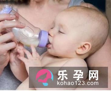 宝宝不爱喝奶粉怎么办?什么原因引起的