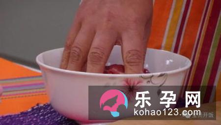 怎样才能生儿子呢母婴专家指出在怀孕期间,少吃糖多吃肉更易生儿子
