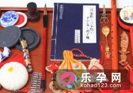 宝宝抓周什么时候抓 抓到笔是什么意思