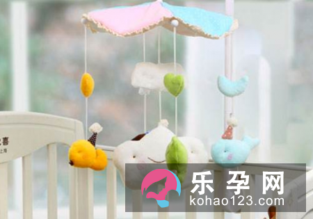 婴儿床头铃好不好 什么时候用
