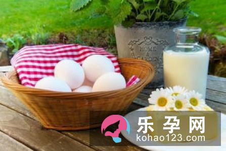 叶酸和牛奶能一起吃吗 能和维生素b一起吃吗