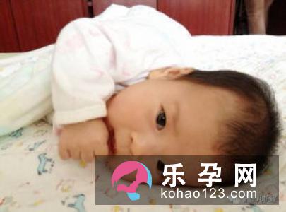 宝宝吃手需要纠正吗 坏处有哪些