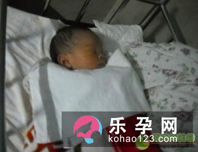 长痱子可以用炉甘石吗 可以用清凉油吗