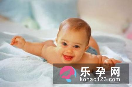 宝宝有手足口病能喝奶吗 可以洗澡吗