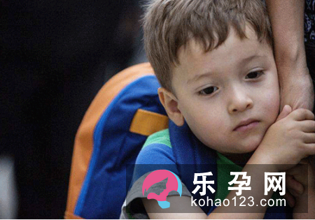 小孩任性不听话怎么办?被宠坏的表现是怎样的