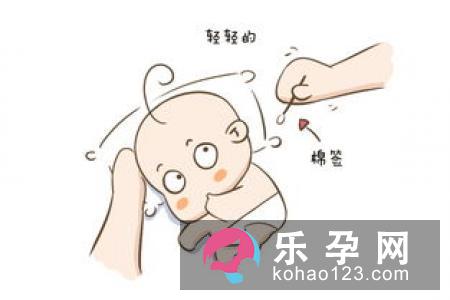 宝宝耳朵里有硬耳屎怎么办 需要清理吗