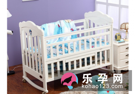 婴儿床如何与大床连接 买二手的好吗