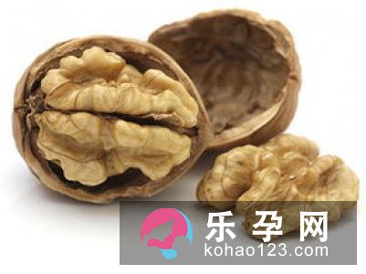 哺乳期能吃核桃吗 对头发有什么好处