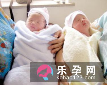 孕妇怀上双胞胎该注意什么