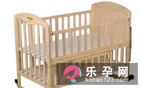 婴儿床如何与大床连接 买二手的好吗