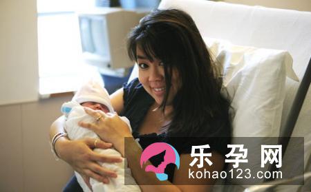 怕痛的准妈妈可以选择无痛分娩以度过可怕的生产过程?