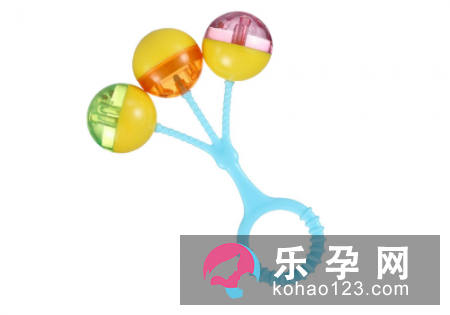 宝宝多大能玩摇铃 如何制作