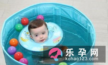 婴儿游泳圈如何使用 对颈部有伤害吗
