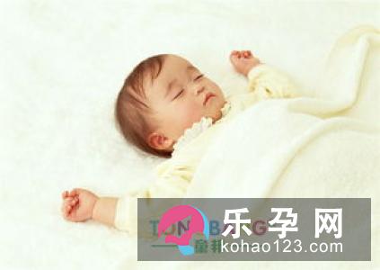 宝宝洗脚水温多少度合适 温水洗脚有什么好处