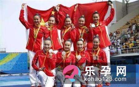上面一个口下面一个内是什么字 呙怎么读