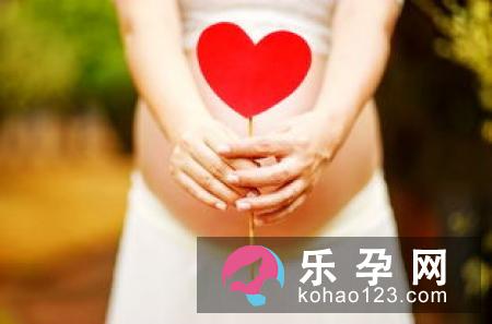 分娩时孕妇和胎儿在做什么