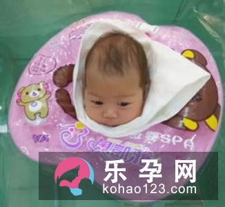 宝宝贫血可以打疫苗吗 拉肚子能洗澡吗
