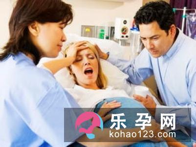 自然分娩产程过慢时应如何应对