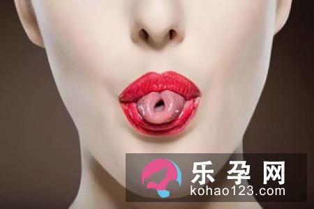乳头内陷有白色分泌物是怎么回事 怎么喂养宝宝