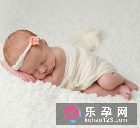 婴儿鼻子有白点是怎么回事 多大会消失