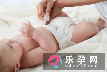 奶水颜色淡是没营养吗 发绿是怎么回事