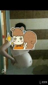 孕妇肚子硬是羊水少吗 低于多少不能顺产