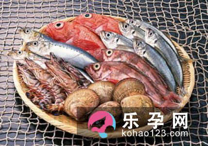 宝宝咳嗽有痰能吃鱼吗 能吃橙子吗
